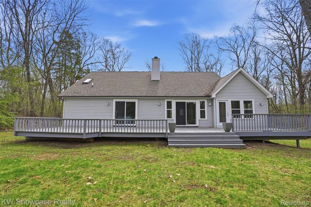 9842 Cedar Island Road, White Lake Charter Township, MI 48386