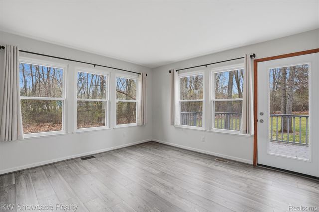 9842 Cedar Island Road, White Lake Charter Township, MI 48386