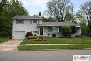 39 Stony Road, Edison, NJ 08817