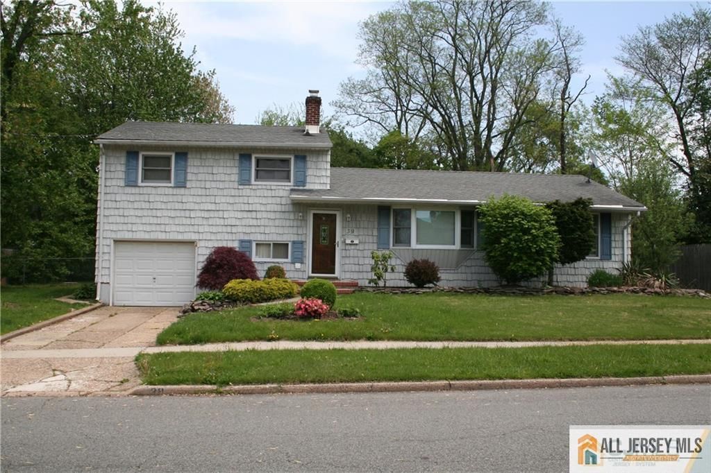 39 Stony Road, Edison, NJ 08817
