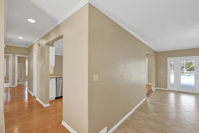 901 NE Town Terrace, Jensen Beach, FL 34957