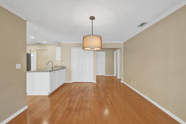 901 NE Town Terrace, Jensen Beach, FL 34957