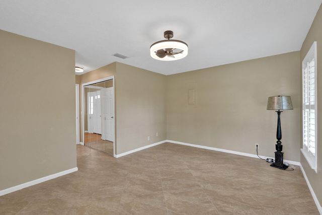 901 NE Town Terrace, Jensen Beach, FL 34957