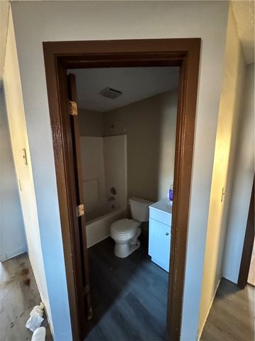 609 S Ray St, New Castle, PA 16101