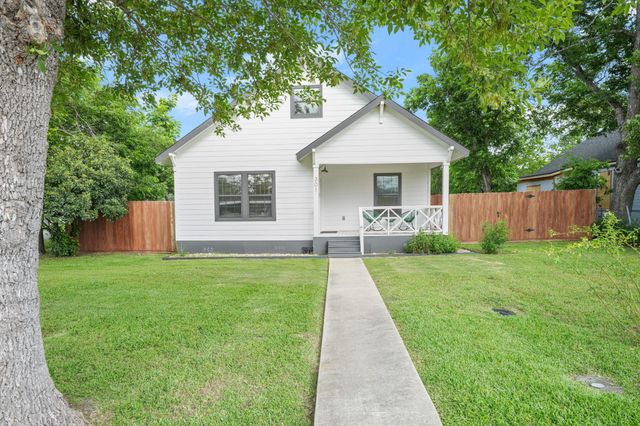 301 Old Thorndale RD, Taylor, TX 76574