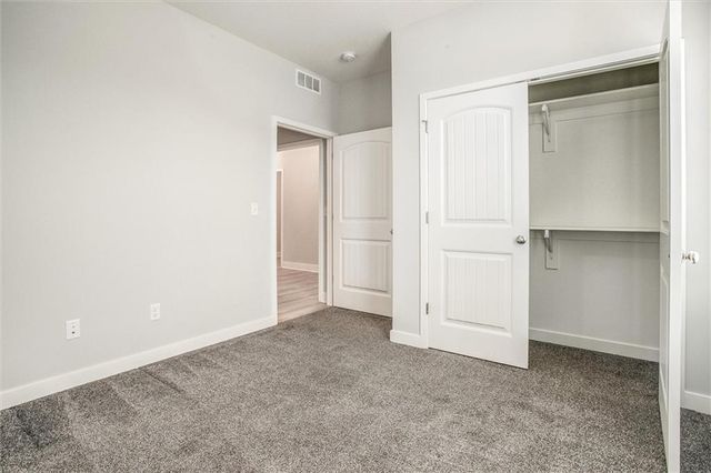 4005 NW 96th Street, Kansas City, MO 64154