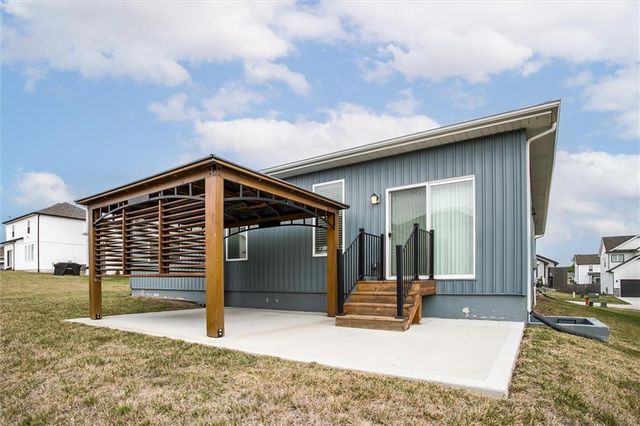 4005 NW 96th Street, Kansas City, MO 64154