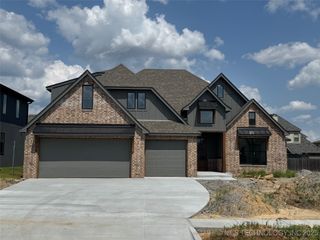 14533 S College Avenue, Bixby, OK 74008