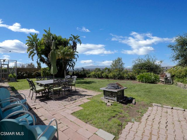 11823 Maple Crest Street, Moorpark, CA 93021