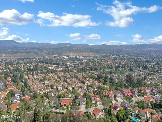 11823 Maple Crest Street, Moorpark, CA 93021