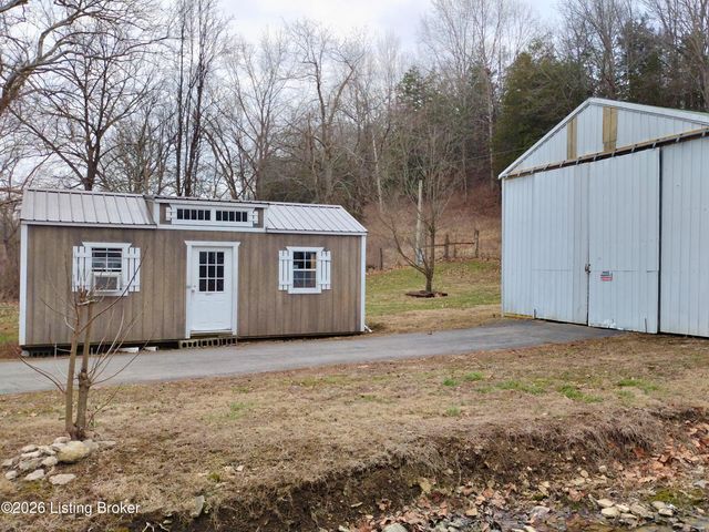 300 Dutchmans Creek Rd, Taylorsville, KY 40071