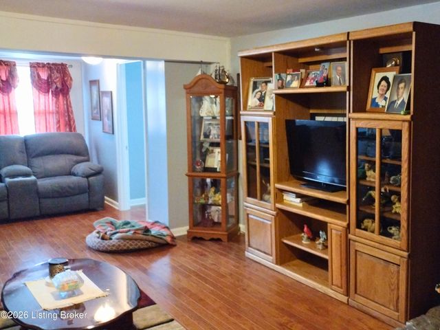 300 Dutchmans Creek Rd, Taylorsville, KY 40071