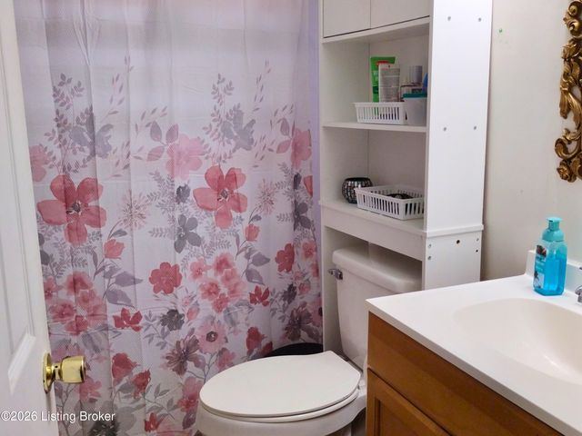 300 Dutchmans Creek Rd, Taylorsville, KY 40071