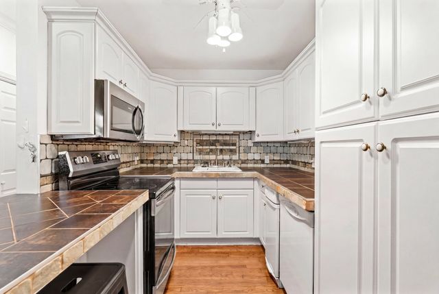 617 Massachusetts Ave 1A, Boston, MA 02118