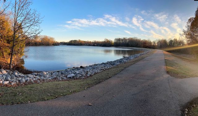 1466 WOOD TRAIL CIR, Memphis, TN 38016