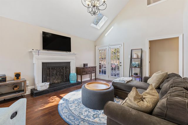 1466 WOOD TRAIL CIR, Memphis, TN 38016