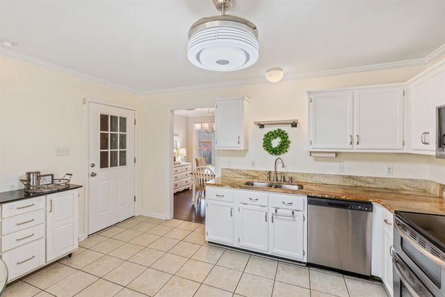 1466 WOOD TRAIL CIR, Memphis, TN 38016