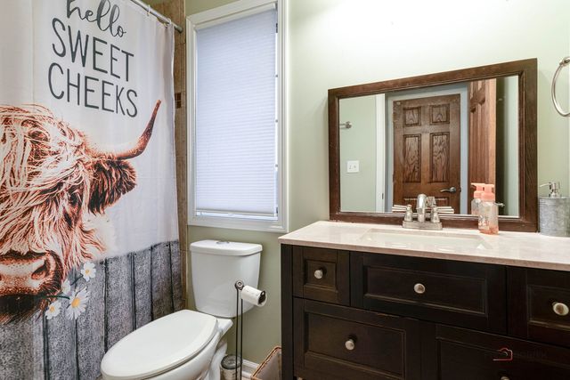 285 Regency Court Unit B Court, Wauconda, IL 60084