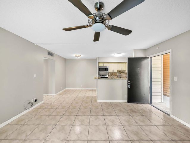 15488 Lakes Of Delray Boulevard 108, Delray Beach, FL 33484