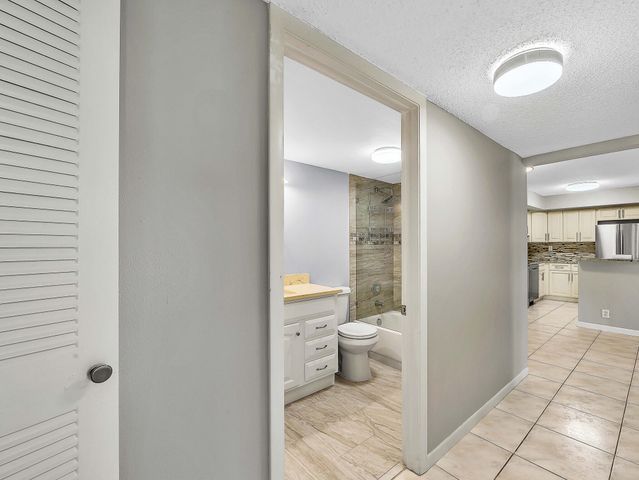 15488 Lakes Of Delray Boulevard 108, Delray Beach, FL 33484