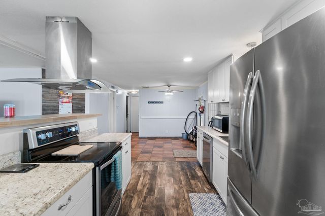 2556 Granada Camino, Pensacola, FL 32507