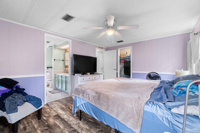 2556 Granada Camino, Pensacola, FL 32507