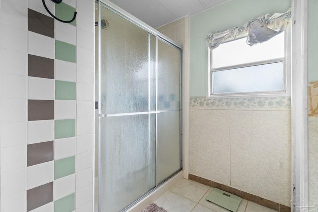 2556 Granada Camino, Pensacola, FL 32507