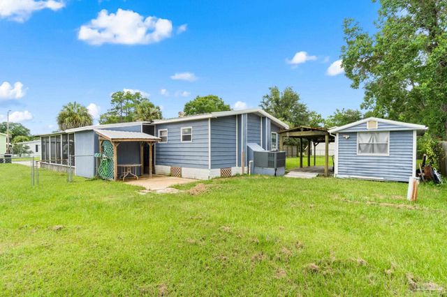 2556 Granada Camino, Pensacola, FL 32507