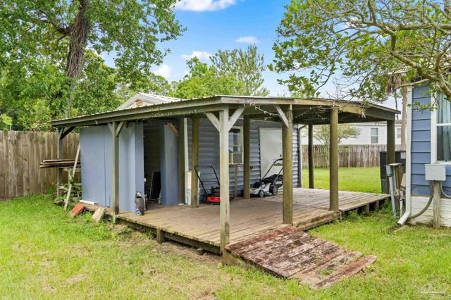 2556 Granada Camino, Pensacola, FL 32507