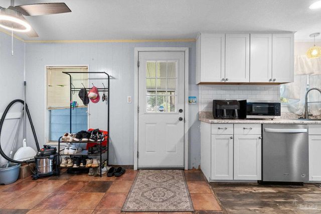 2556 Granada Camino, Pensacola, FL 32507