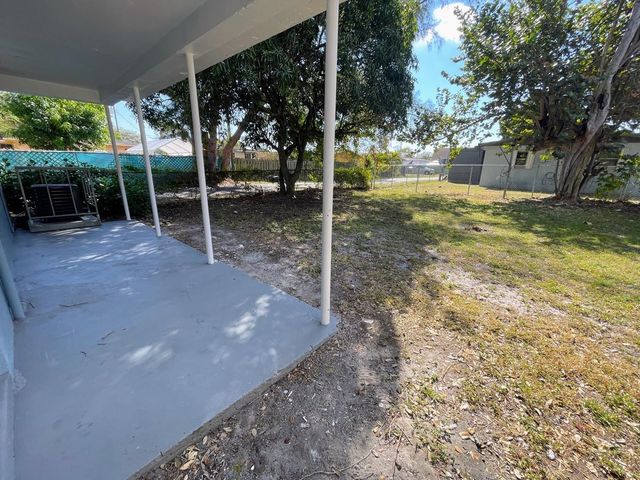 1602 NW 7th Place, Fort Lauderdale, FL 33311