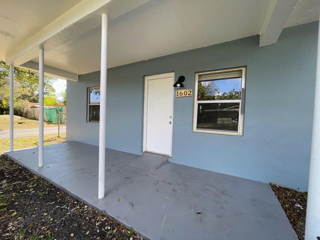 1602 NW 7th Place, Fort Lauderdale, FL 33311