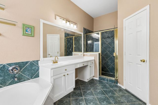 5536 Rock Canyon Road, The Colony, TX 75056