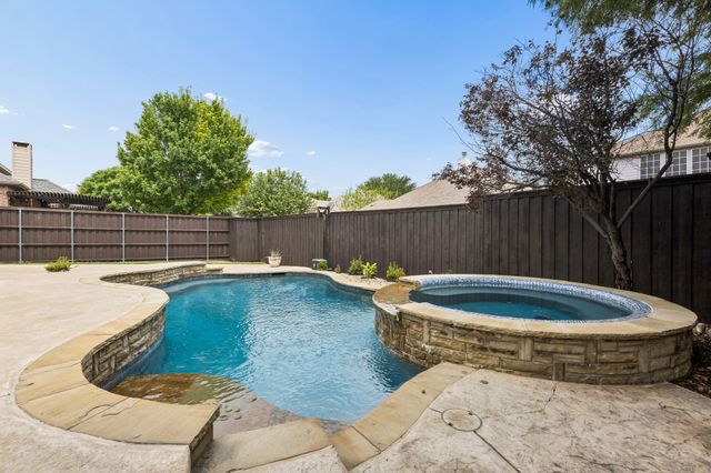 5536 Rock Canyon Road, The Colony, TX 75056