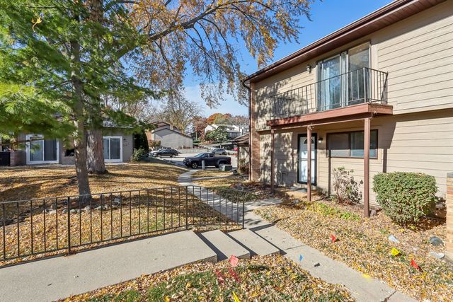 75 Mineola Road 75, Fox Lake, IL 60020