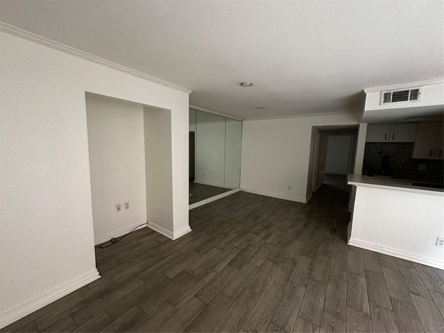 1909 Brun Street 9, Houston, TX 77019