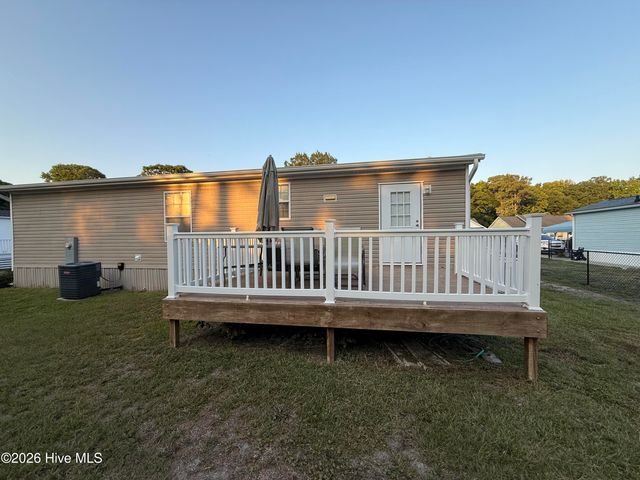1584 Gate 2 SW, Ocean Isle Beach, NC 28469