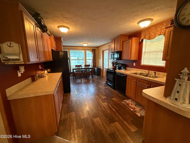 1584 Gate 2 SW, Ocean Isle Beach, NC 28469