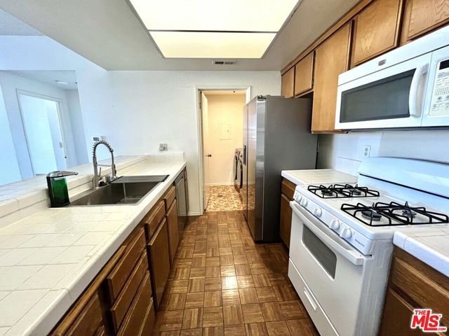 2567 Plaza Del Amo 207, Torrance, CA 90503