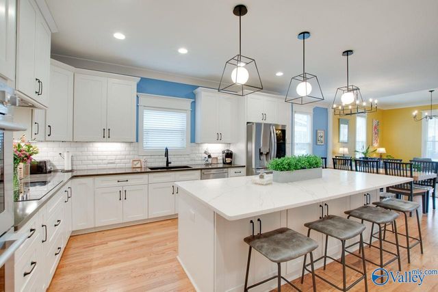 229 Walker Avenue NE, Huntsville, AL 35801