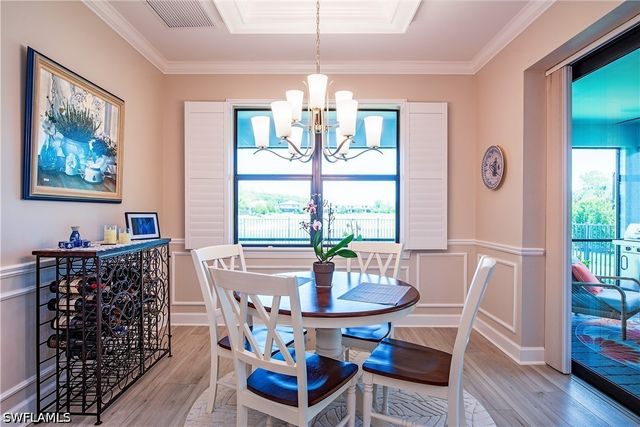 10537 Ventana CT, Naples, FL 34120