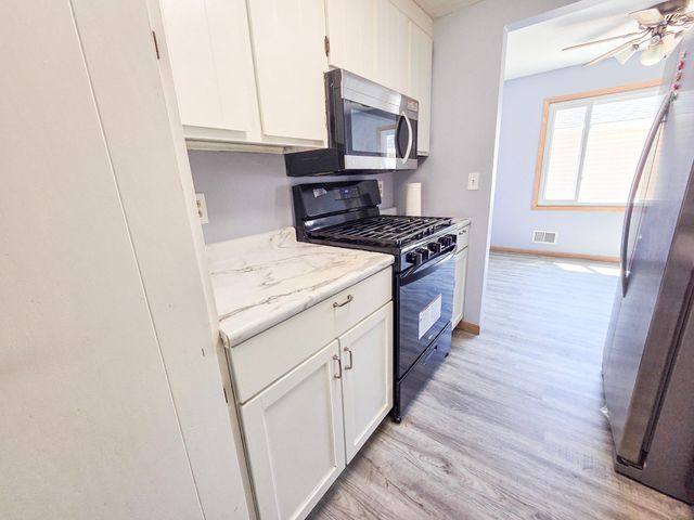 7618 Hampshire Avenue N, Brooklyn Park, MN 55428