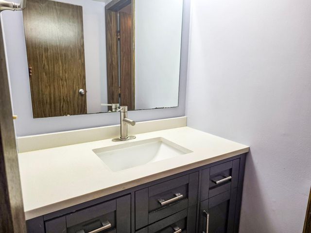7618 Hampshire Avenue N, Brooklyn Park, MN 55428