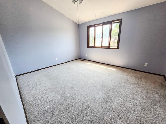 7618 Hampshire Avenue N, Brooklyn Park, MN 55428