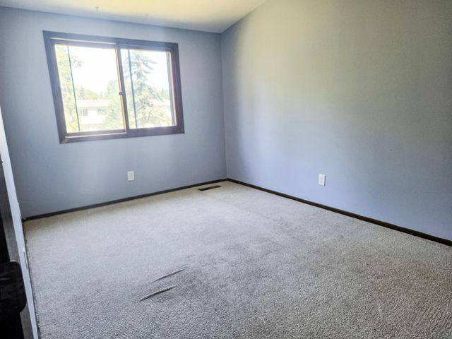 7618 Hampshire Avenue N, Brooklyn Park, MN 55428