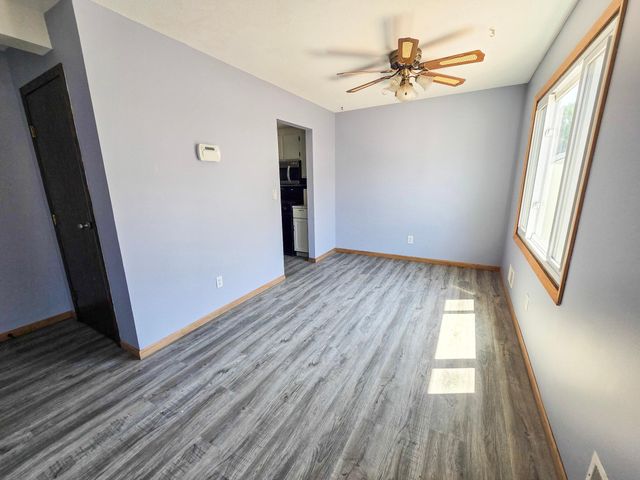 7618 Hampshire Avenue N, Brooklyn Park, MN 55428