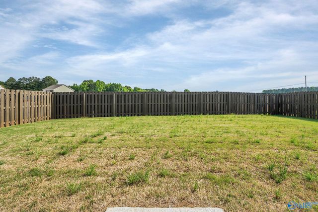 105 Greyhound Lane, Harvest, AL 35749
