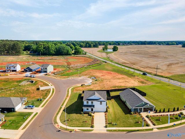 105 Greyhound Lane, Harvest, AL 35749