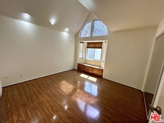 5145 Yarmouth Avenue 25, Encino (los Angeles), CA 91316