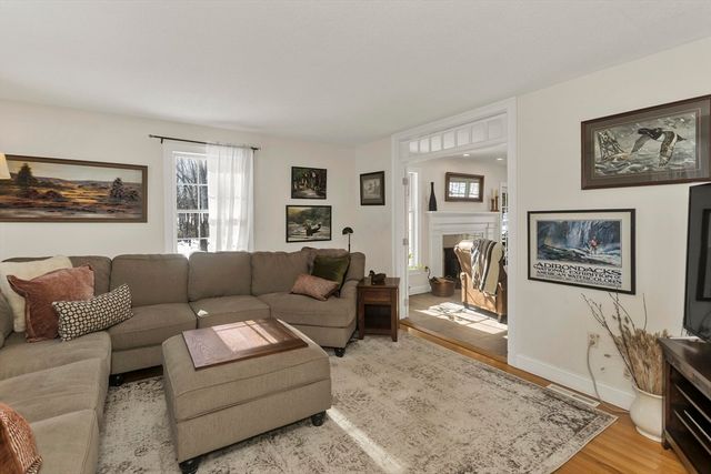 745 Glendale Rd, Wilbraham, MA 01095